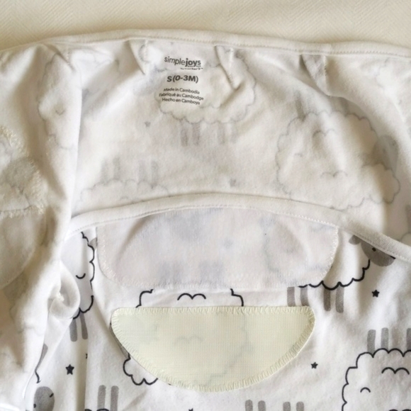 simple joys by carter's neutral sheep velcro swaddle blanket sleepsack 0-3 month - Picture 5 of 8